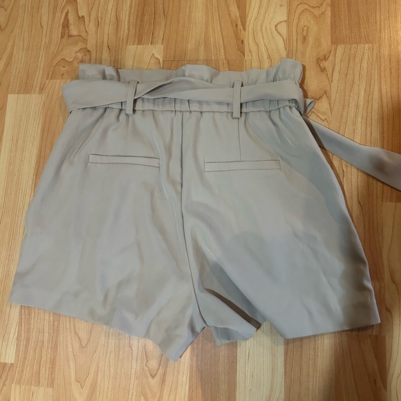 Dynamite Cream Fancy Shorts - Picture 2 of 4